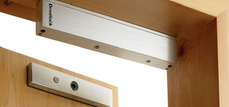 Magnetic lock installation Magalia